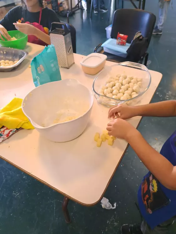 WhatsApp Image 2023-04-08 at 17.17.23 (1)